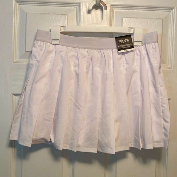 Cotton On Body Pants - Brand New Cotton On Body White Tennis Skort… size XL